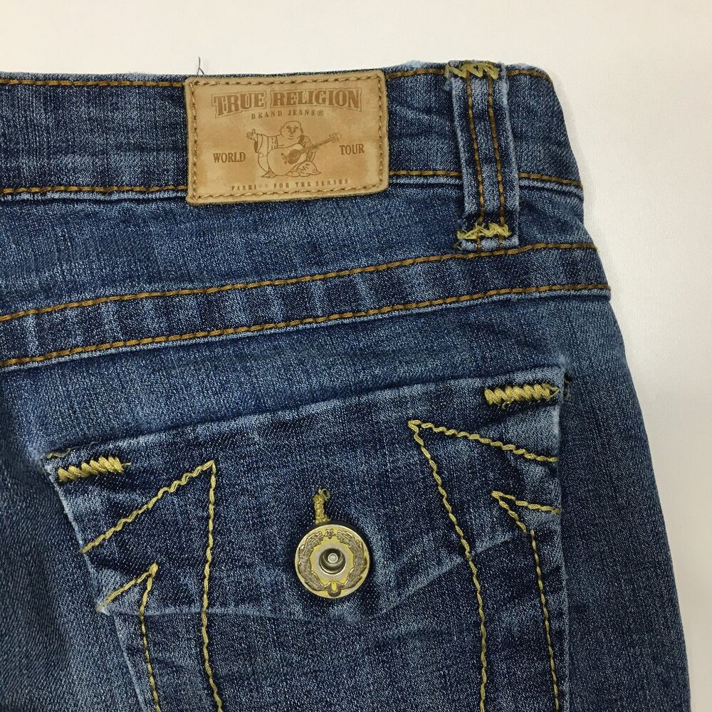 TRUE RELIGION Light/Medium Wash 5 Pocket Logo Hardware Jeans - Picture 11 of 13